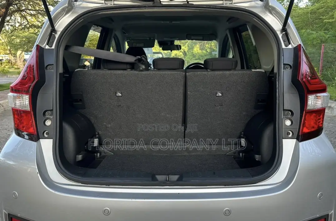 Toyota Vitz 2012