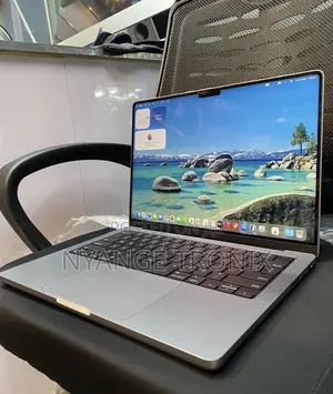 Laptop Apple MacBook Pro 2021 M1 32GB Apple M1 Pro SSD 512GB