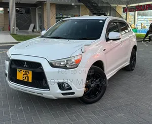 Mitsubishi RVR 2010 White