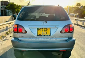 Toyota Harrier 2004 Silver