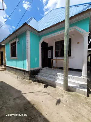 Nyumba Inauzwa