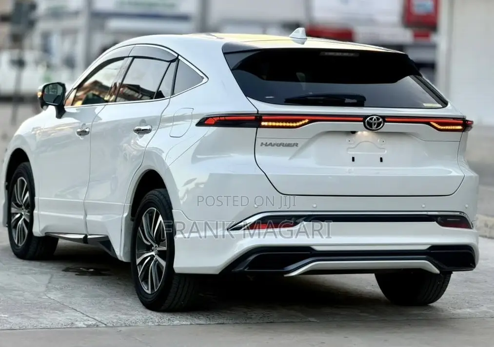 Toyota Harrier 2021 White