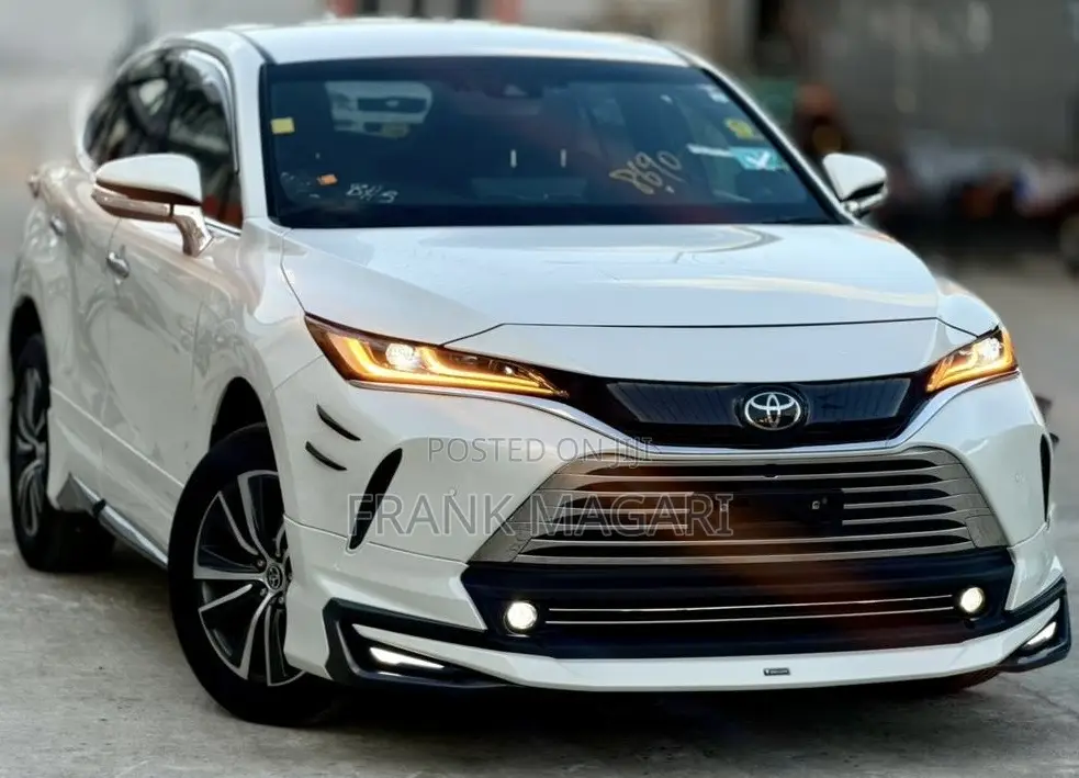 Toyota Harrier 2021 White