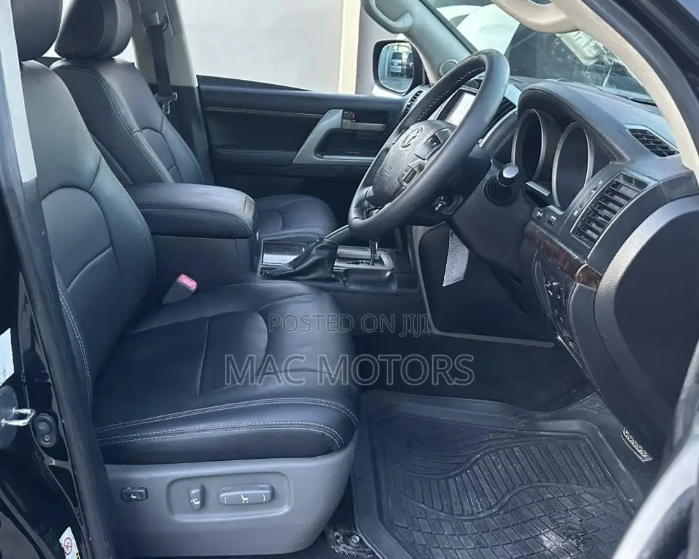 Toyota Land Cruiser 2013 Black
