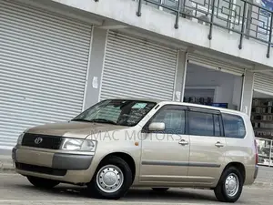 Toyota Probox 2011 Gold