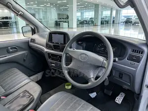 Toyota Noah 2003 White