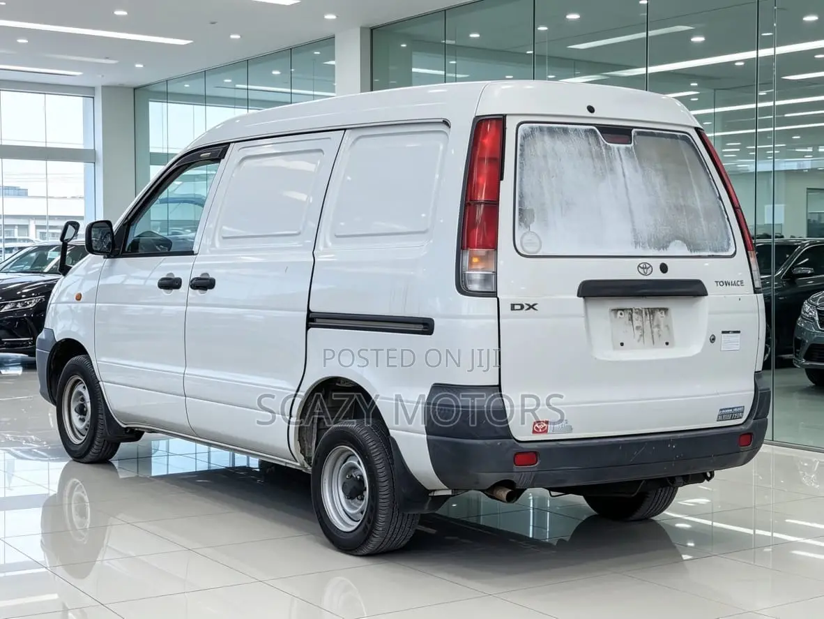 Toyota Noah 2003 White