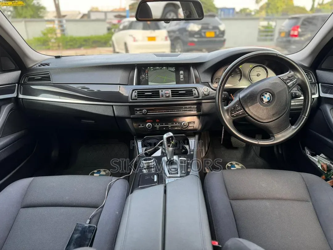 BMW 5 Series 520d 2015 White