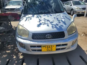 Toyota RAV4 2.0 Automatic 2005 Silver