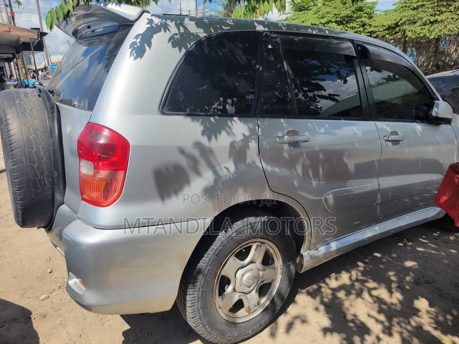 Toyota RAV4 2.0 Automatic 2005 Silver