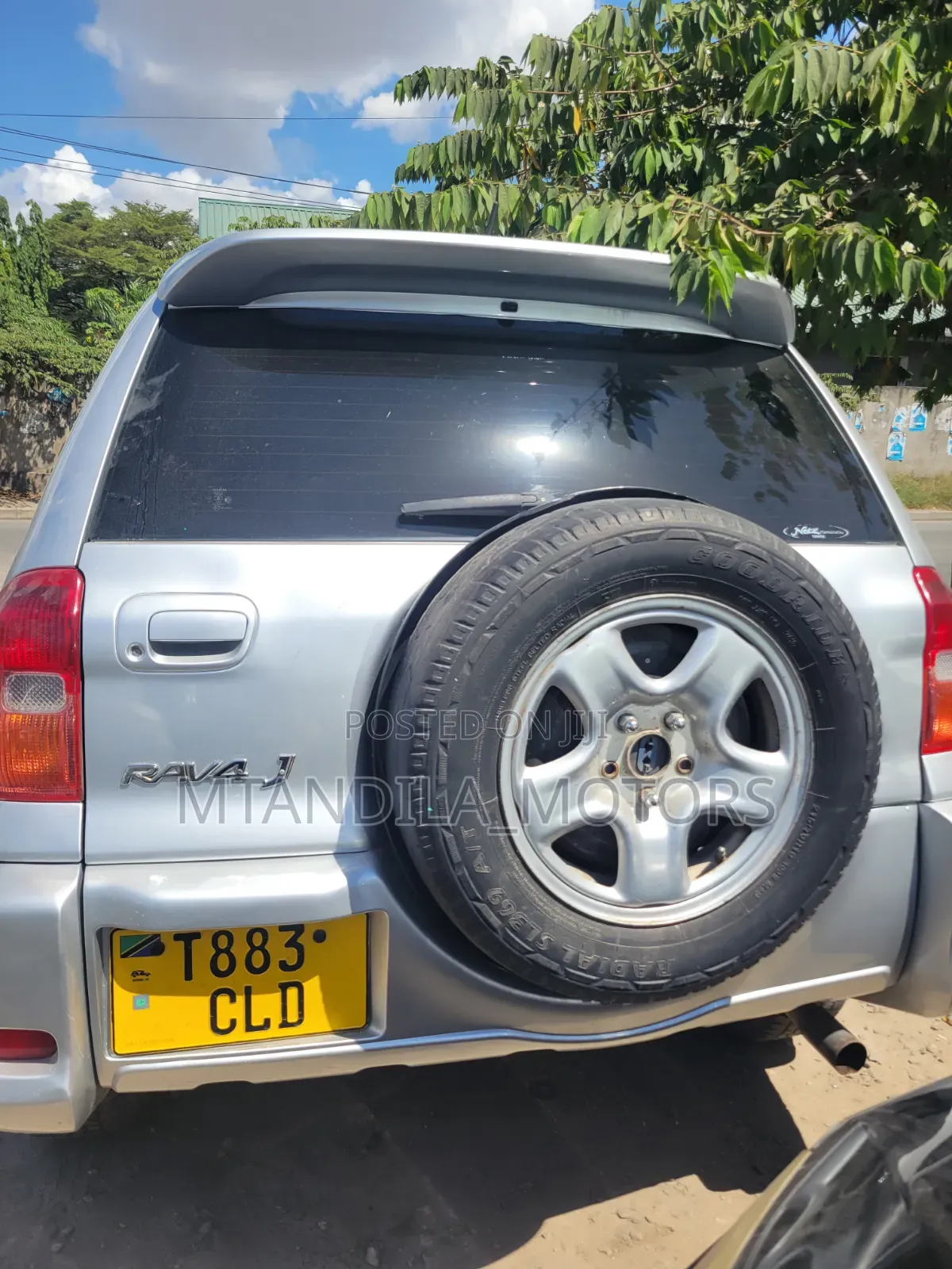 Toyota RAV4 2.0 Automatic 2005 Silver