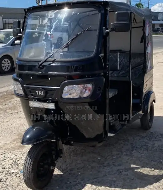 New Bajaj 2025 Black