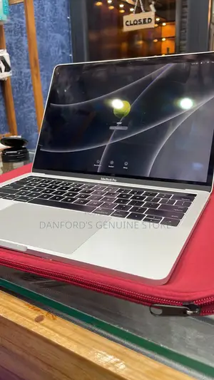 Laptop Apple MacBook Pro 2016 8GB Intel Core i5 SSD 256GB