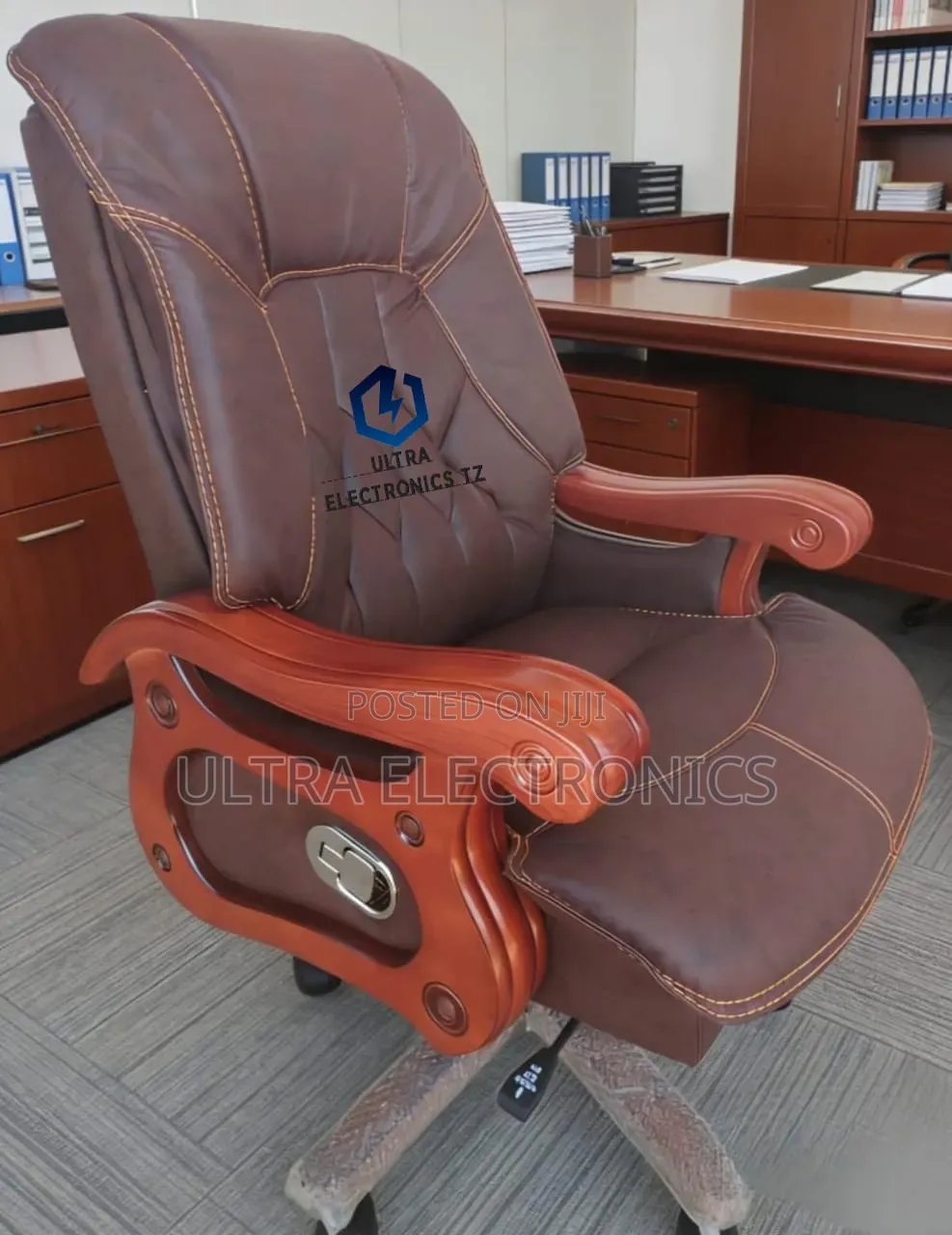 Best Leather Executive Office Chair With a Solid Wood Frame Adjustable
