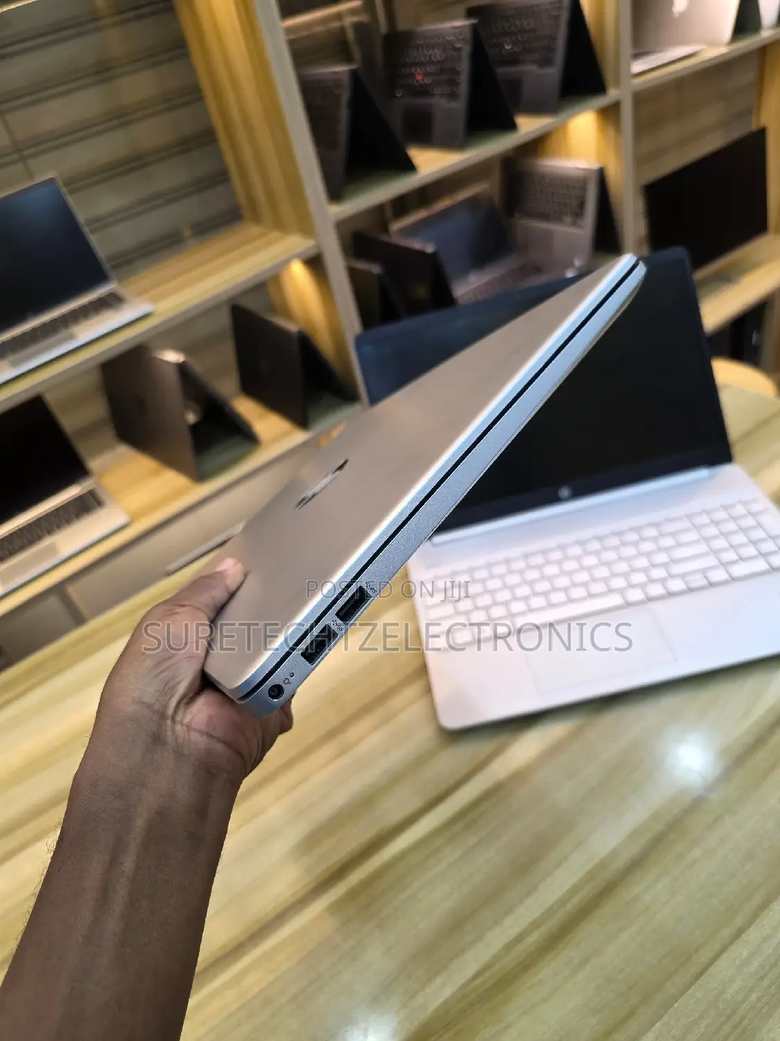 New Laptop HP 15s 16GB Intel Core i7 SSD 1T