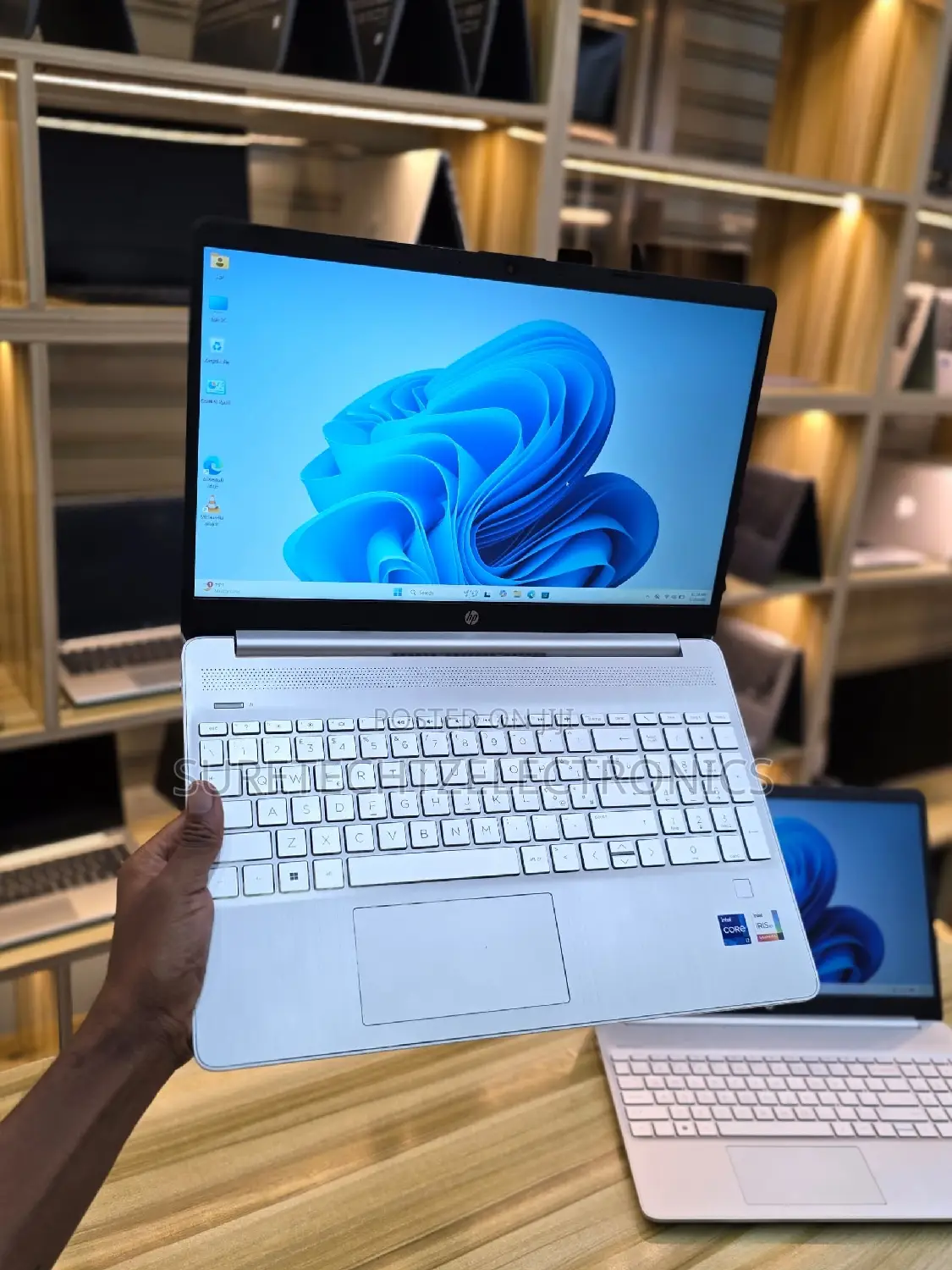 New Laptop HP 15s 16GB Intel Core i7 SSD 1T