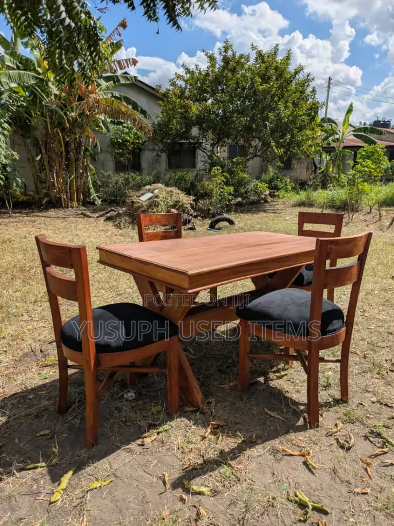 Mninga Pure Ukiwa Na Viti Vinne