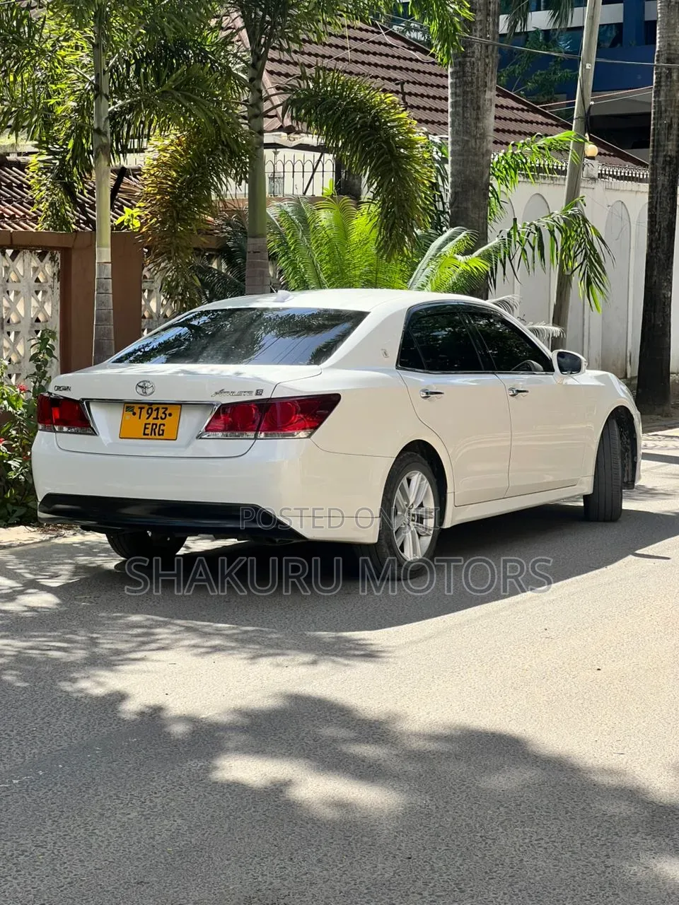 Toyota Crown 2015 White