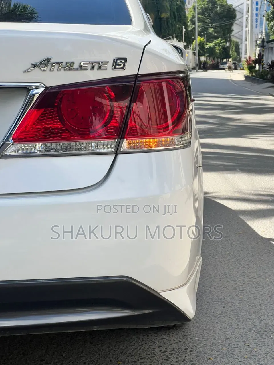 Toyota Crown 2015 White