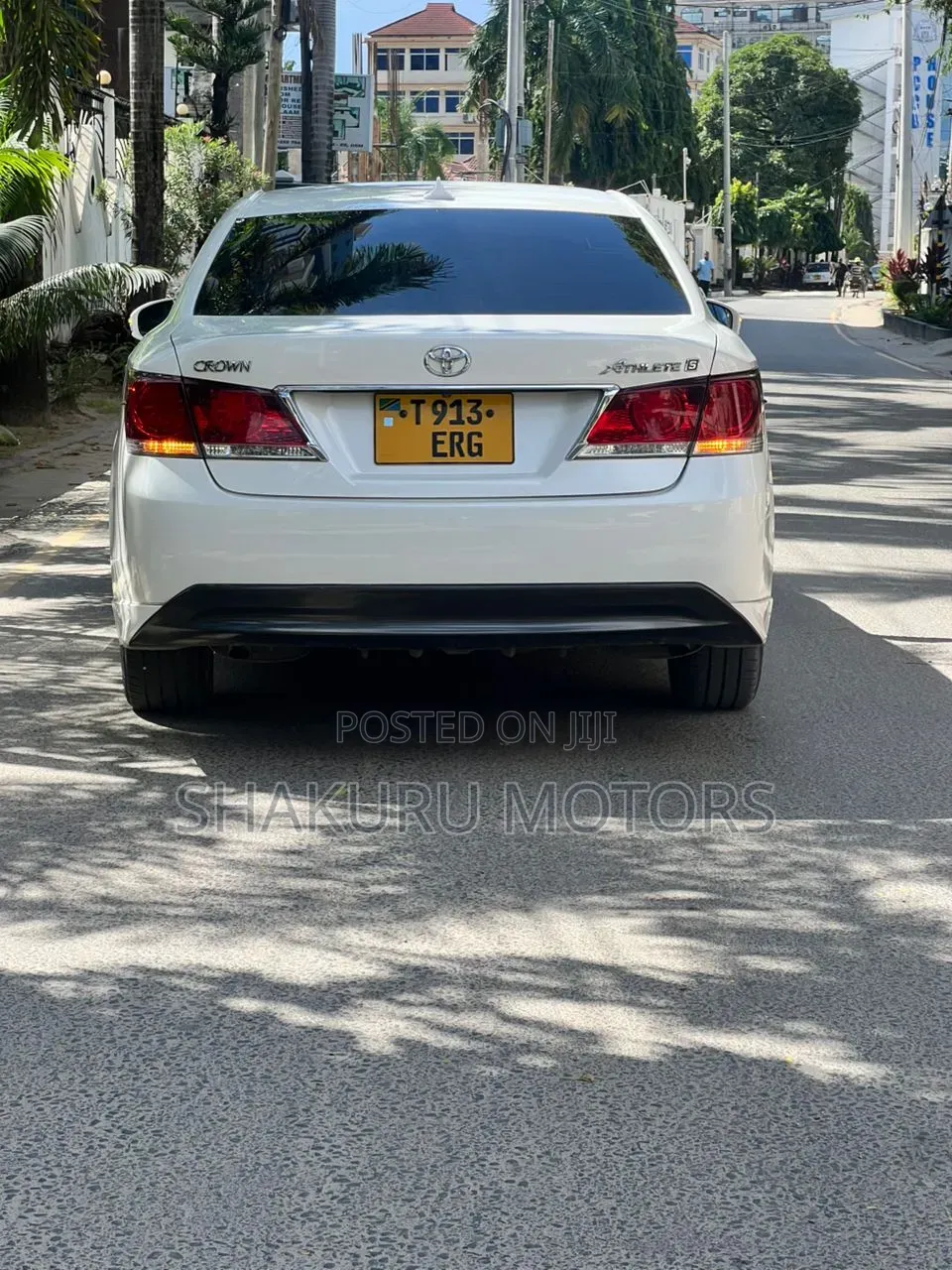 Toyota Crown 2015 White
