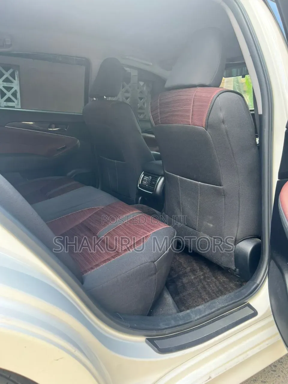 Toyota Crown 2015 White