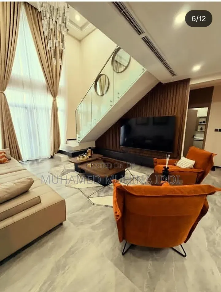 Furnished 3bdrm Apartment in Apartment, Oyster Bay for rent
