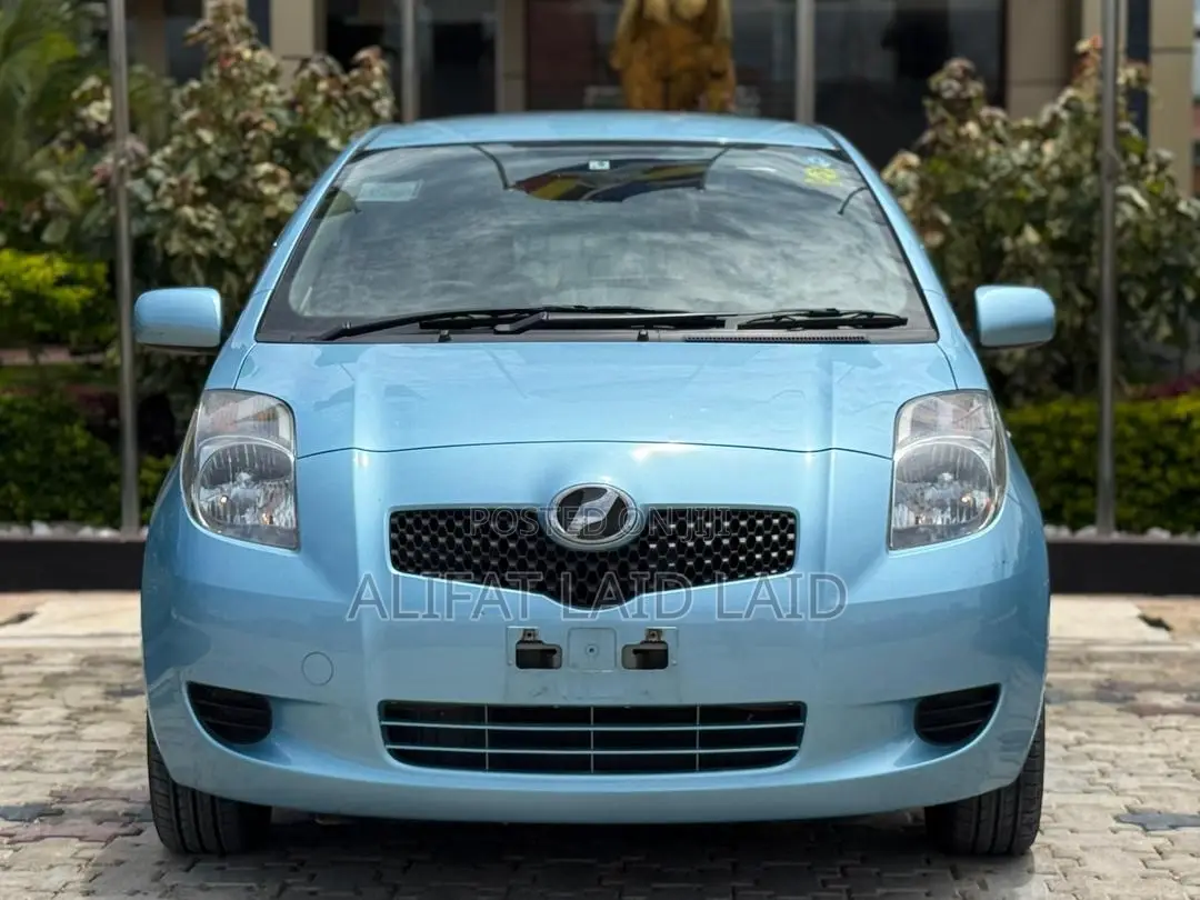 Toyota Vitz 1.5 FWD 5dr 2006 Blue