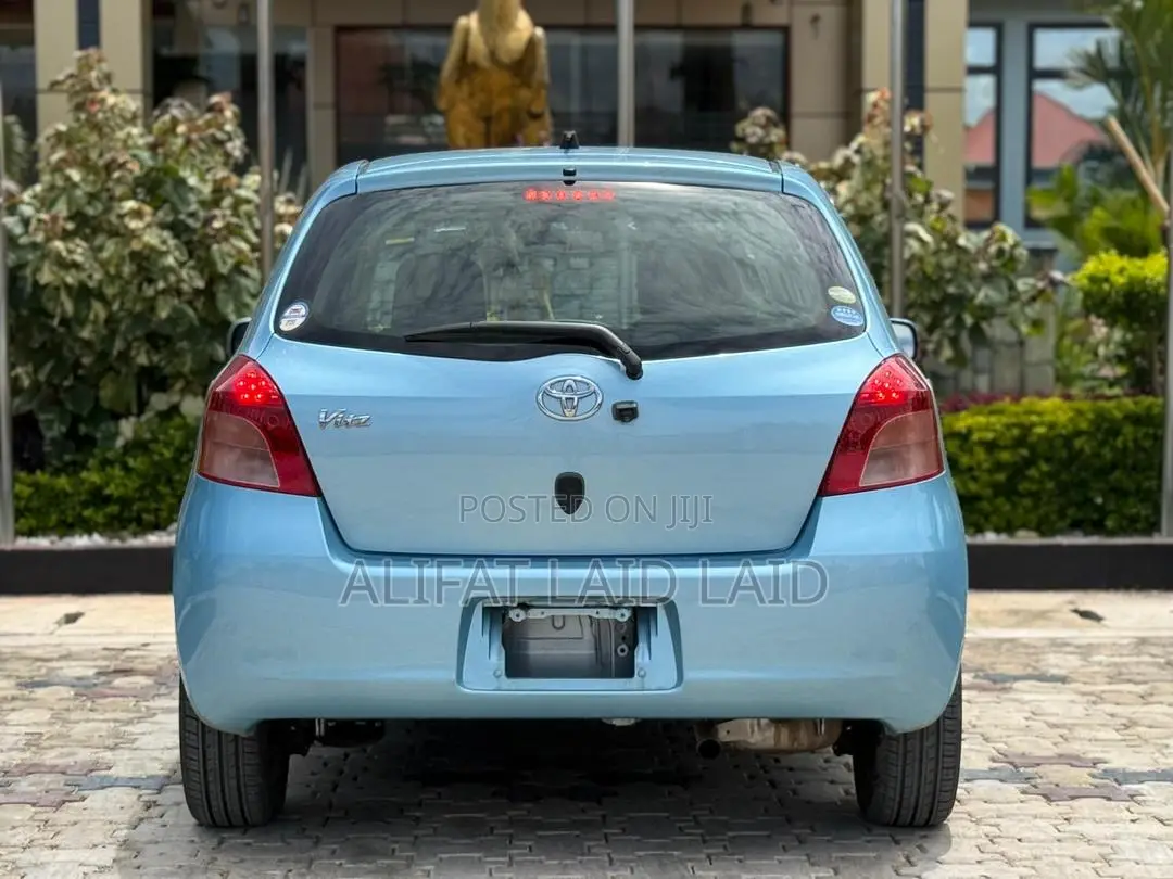 Toyota Vitz 1.5 FWD 5dr 2006 Blue