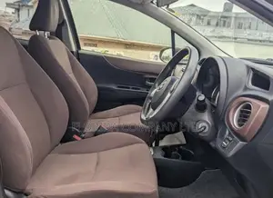 Toyota Vitz 2012 Burgundy