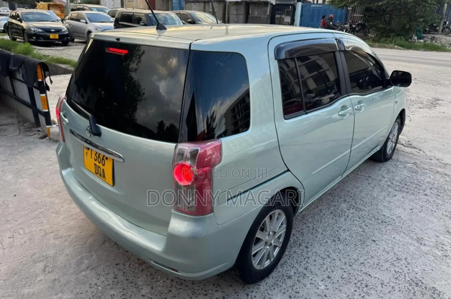 Toyota Raum 2008 Silver