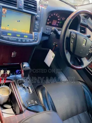 Toyota Crown 2009 Black