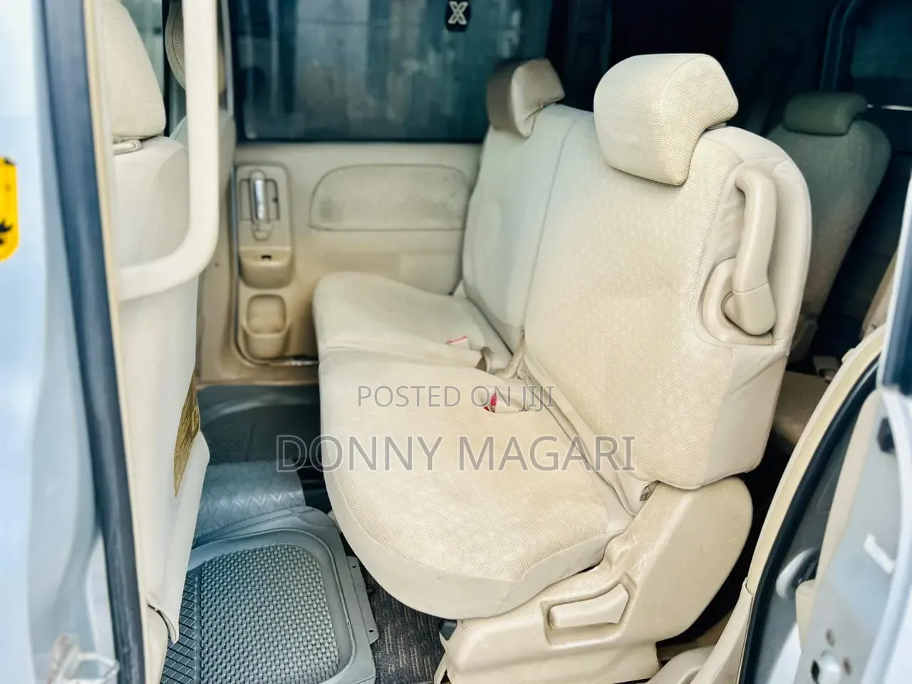Toyota Sienta 2008 Silver
