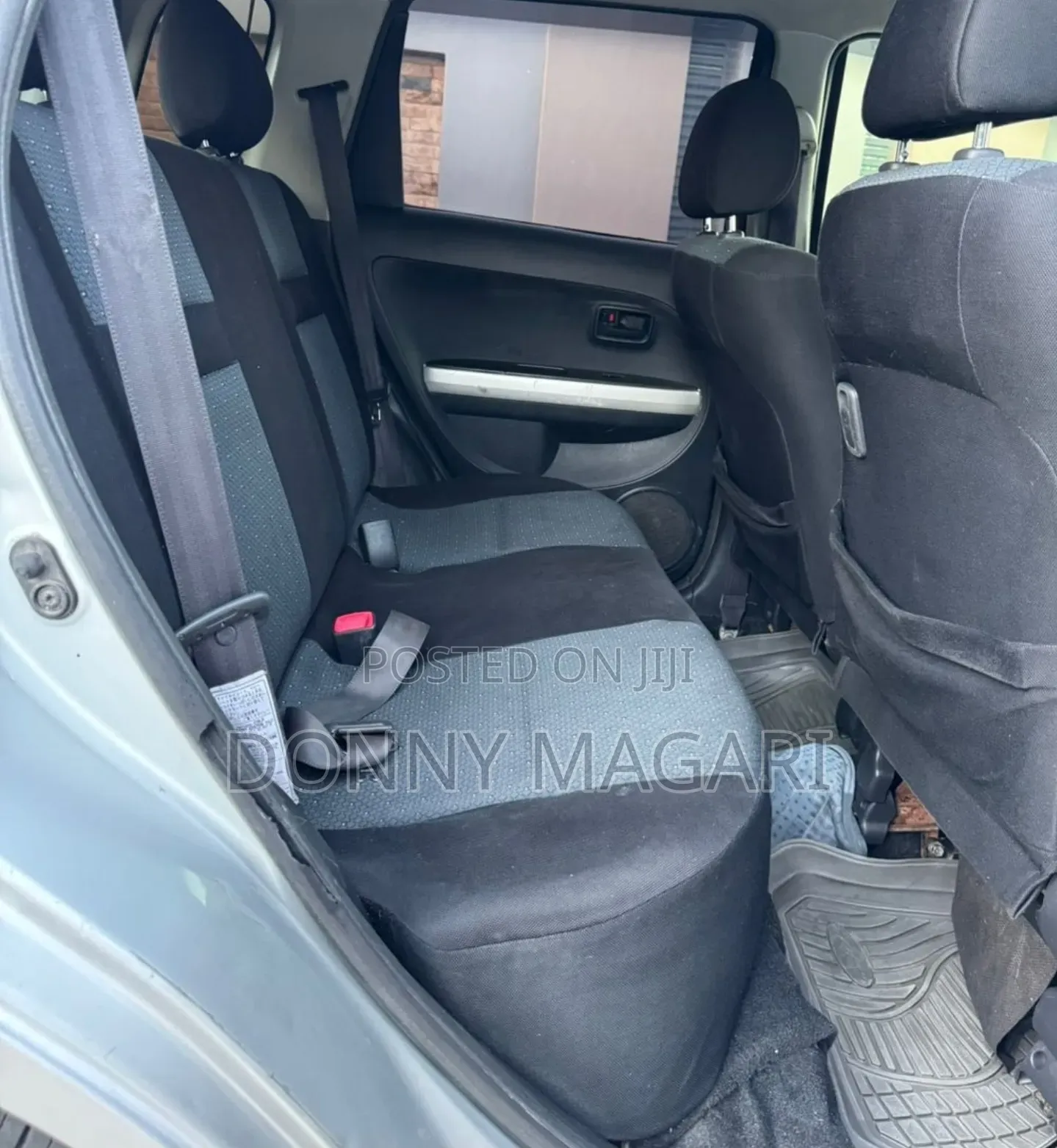 Toyota IST 2005 Silver