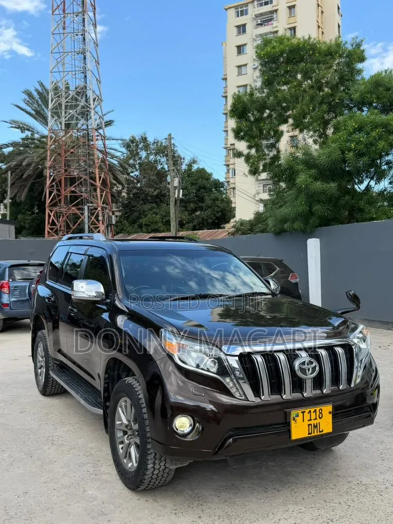 Toyota Land Cruiser Prado 2017 Black