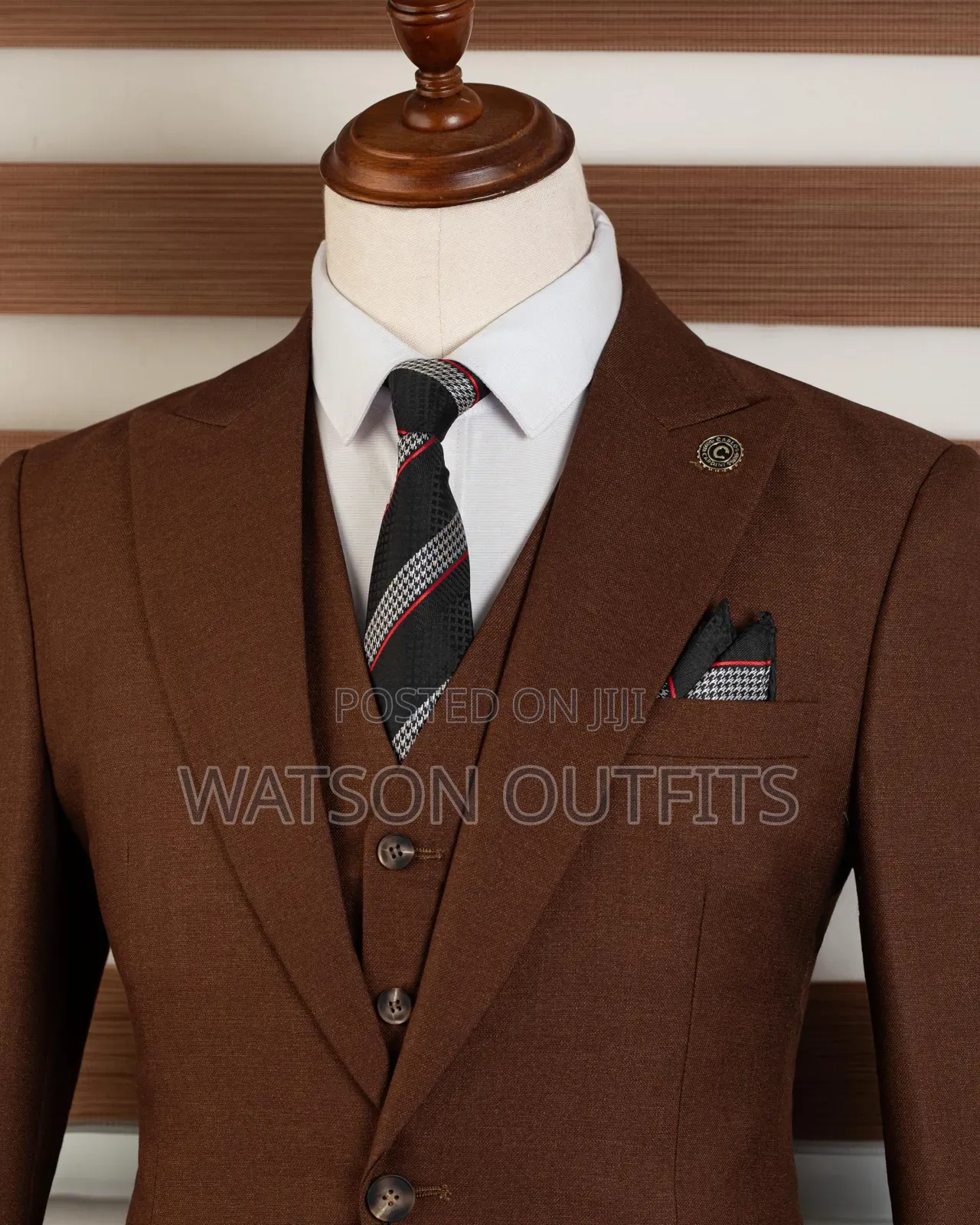 Men's Suits Original and New Carlos Cardini Brand Materials Best Nice