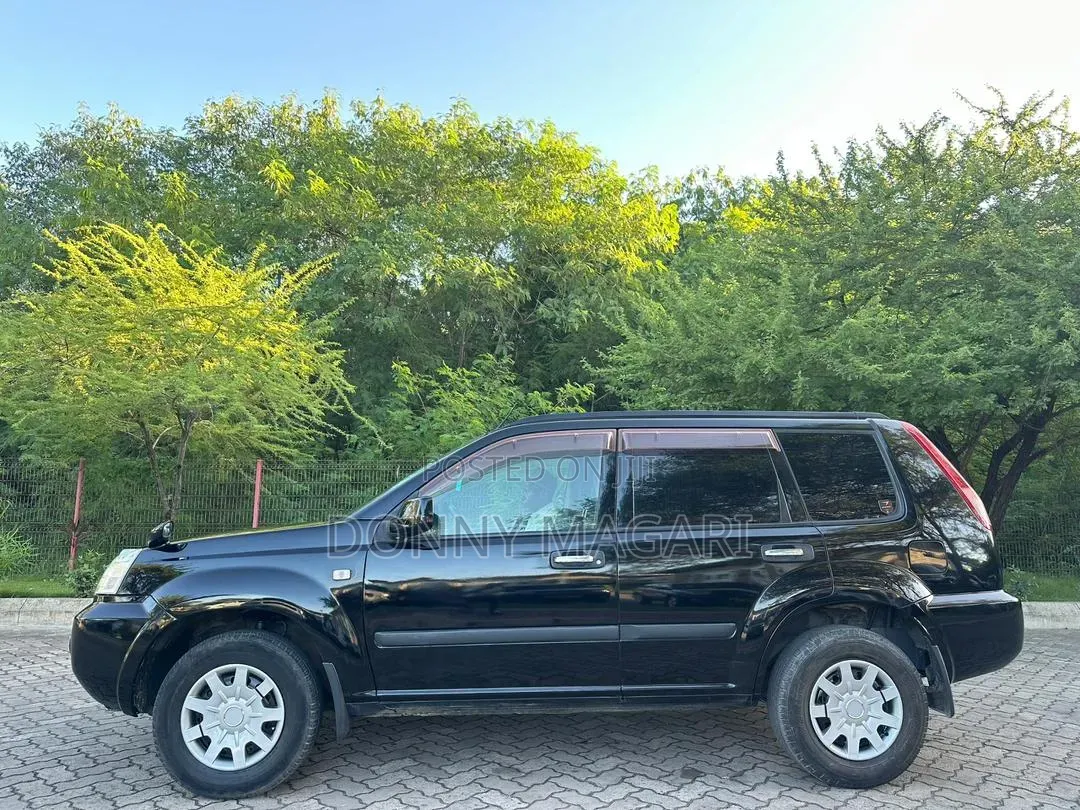 Nissan X-Trail 2005 Black