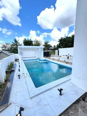 5bdrm House in Kahwa Real Estate, Goba for sale