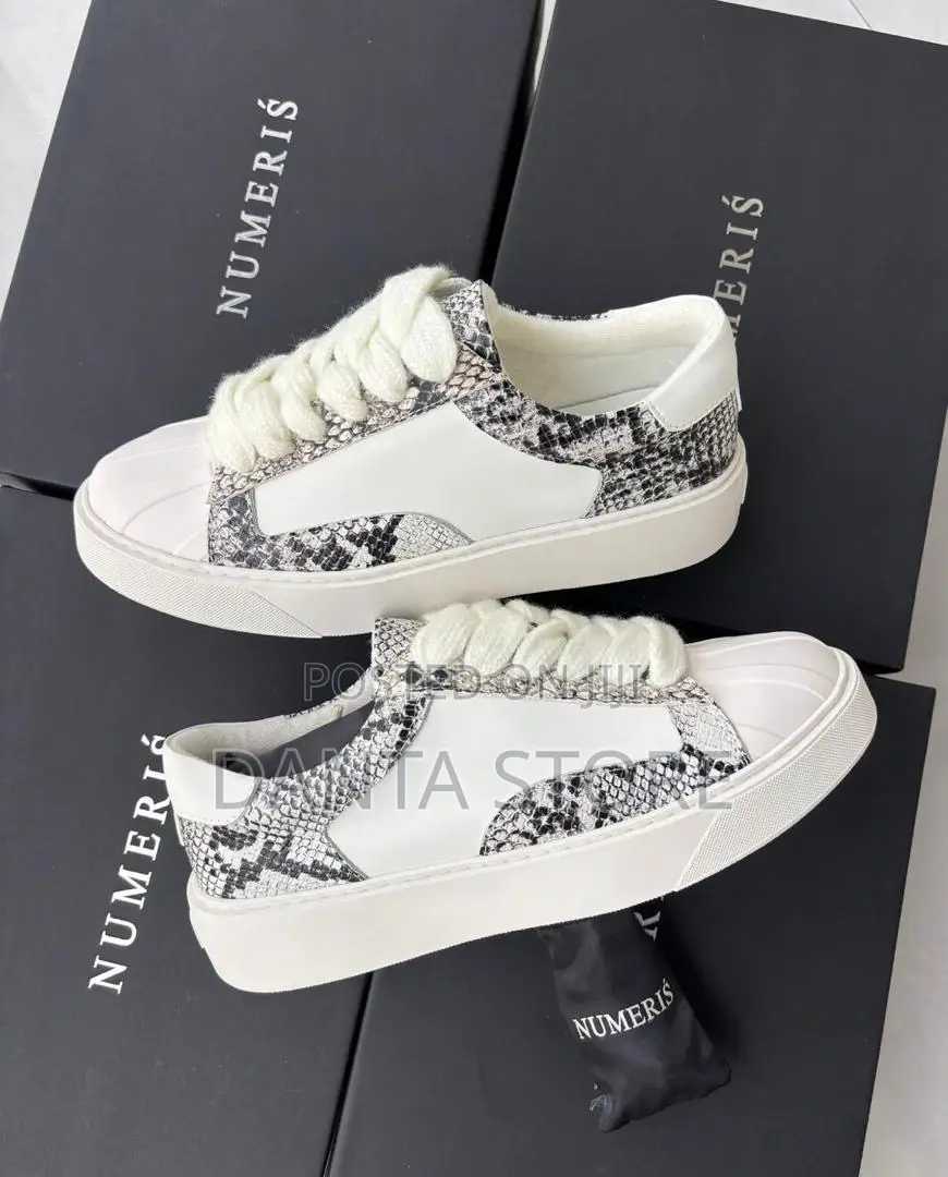 Numeris Eclipse Sneakers