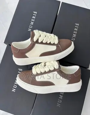 Numeris Eclipse Sneakers