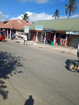 Fremu 11 Sqm300 Zipo Kwenye Rami Mombasa Zinq Wapangaji Kabisa Inauzwa