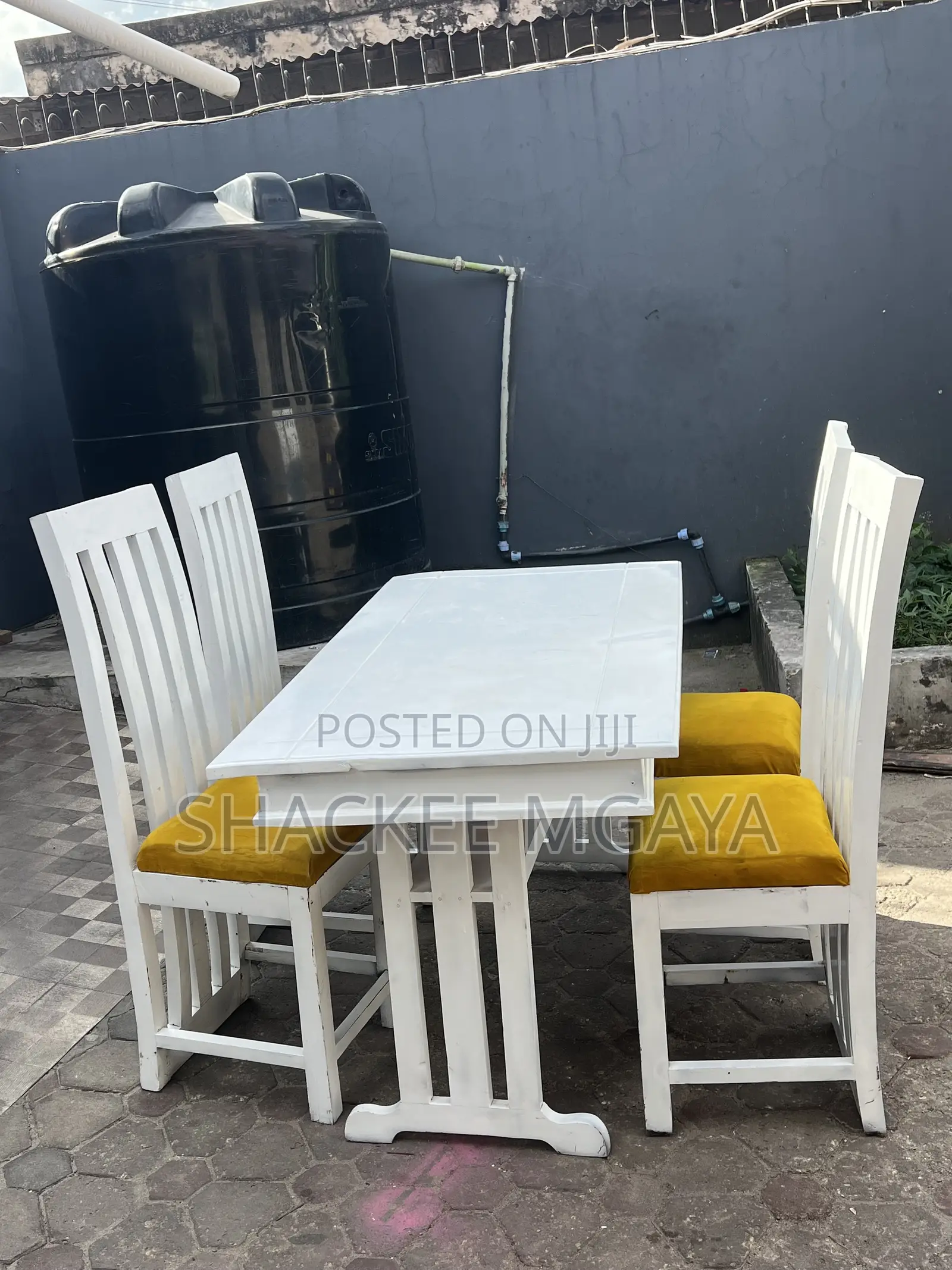 Diningi Table White Viti 4mbao
