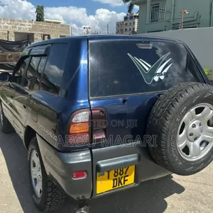 Toyota RAV4 Cabriolet 1998 Blue