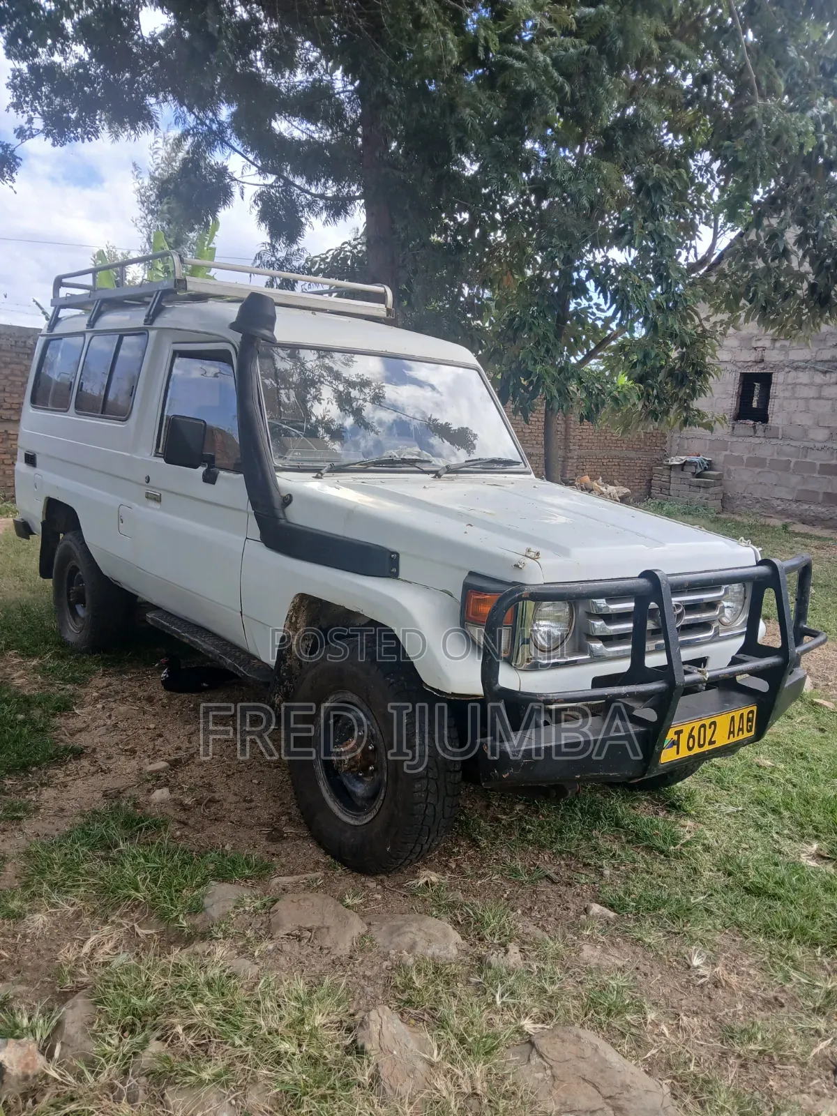 Toyota Land Cruiser 70 1991 White