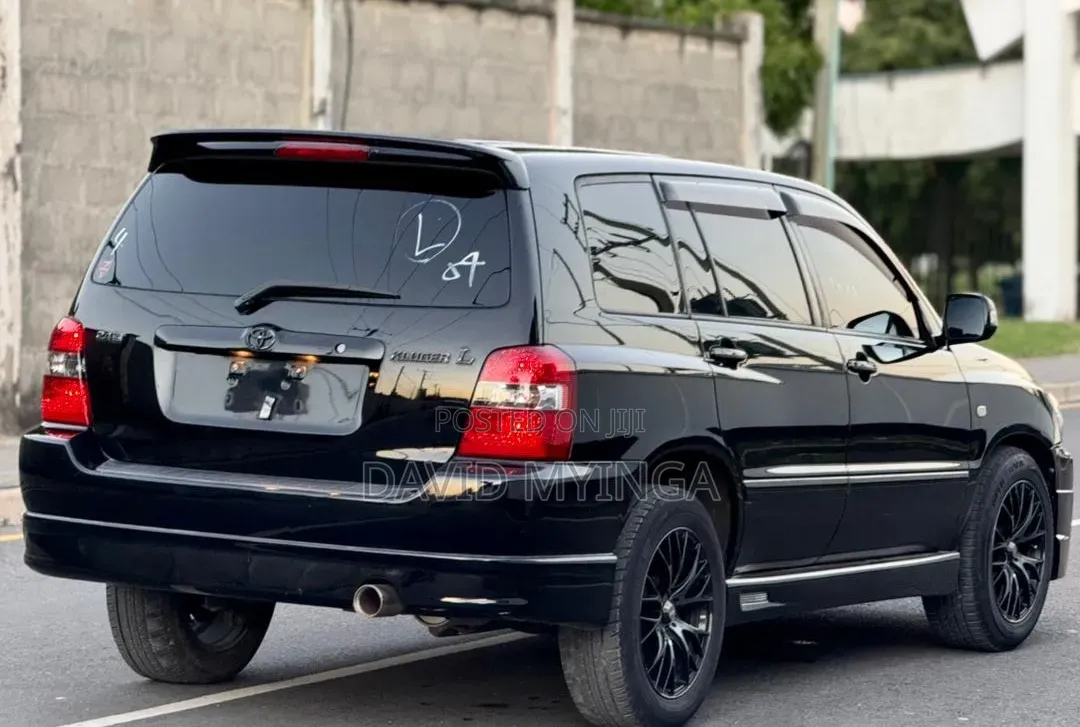 Toyota Kluger 2004 Black
