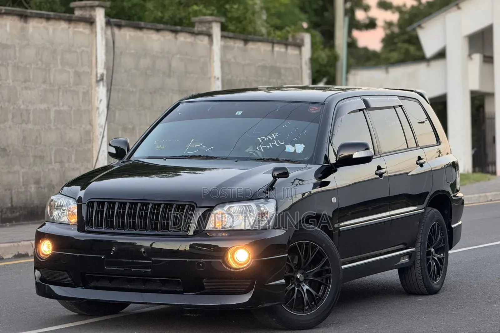 Toyota Kluger 2004 Black