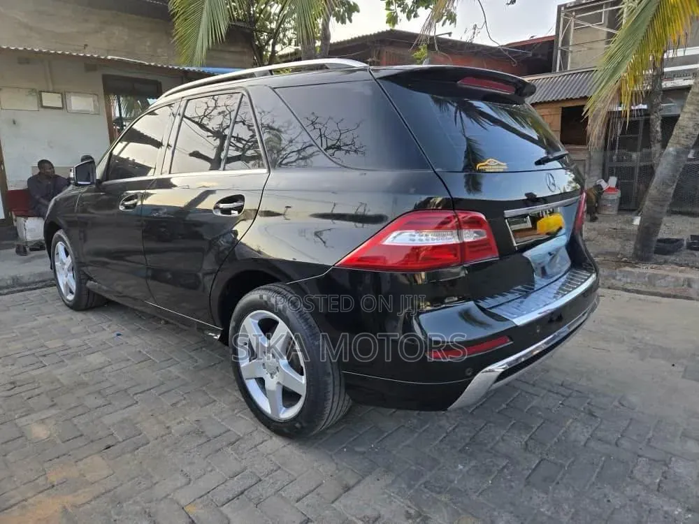 Mercedes-Benz M Class 2014 Black
