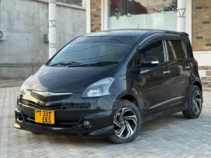 Toyota Ractis 1.3 FWD 2006 Black
