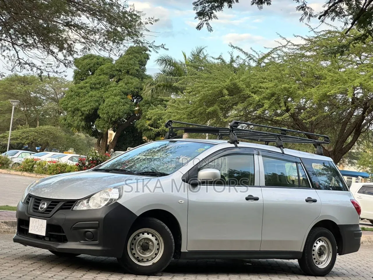 Nissan Advan 2020 Silver
