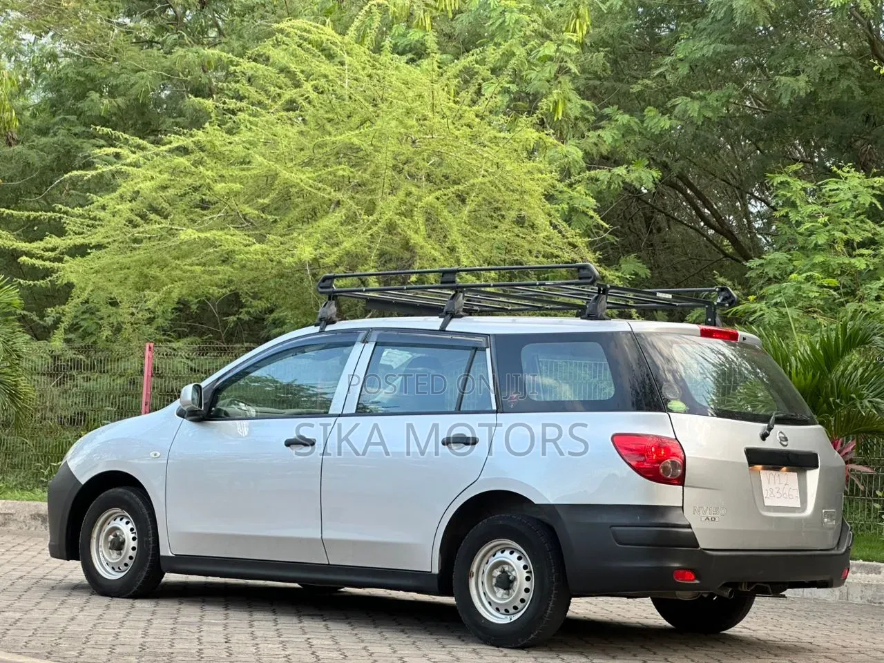 Nissan Advan 2020 Silver