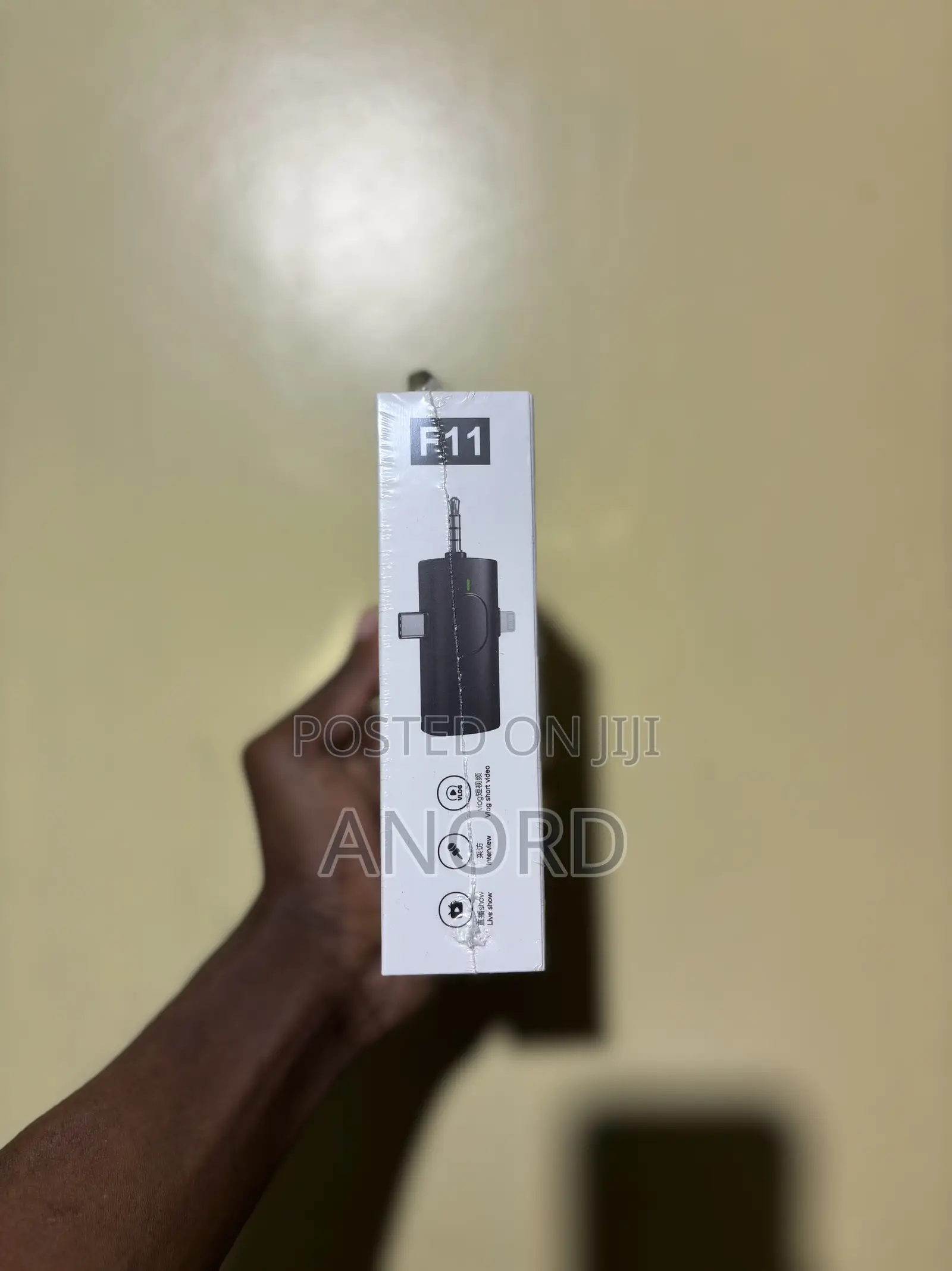 Mic Ya F11-2 Wireless Microphone — Maikrofoni Ya Wireless Double